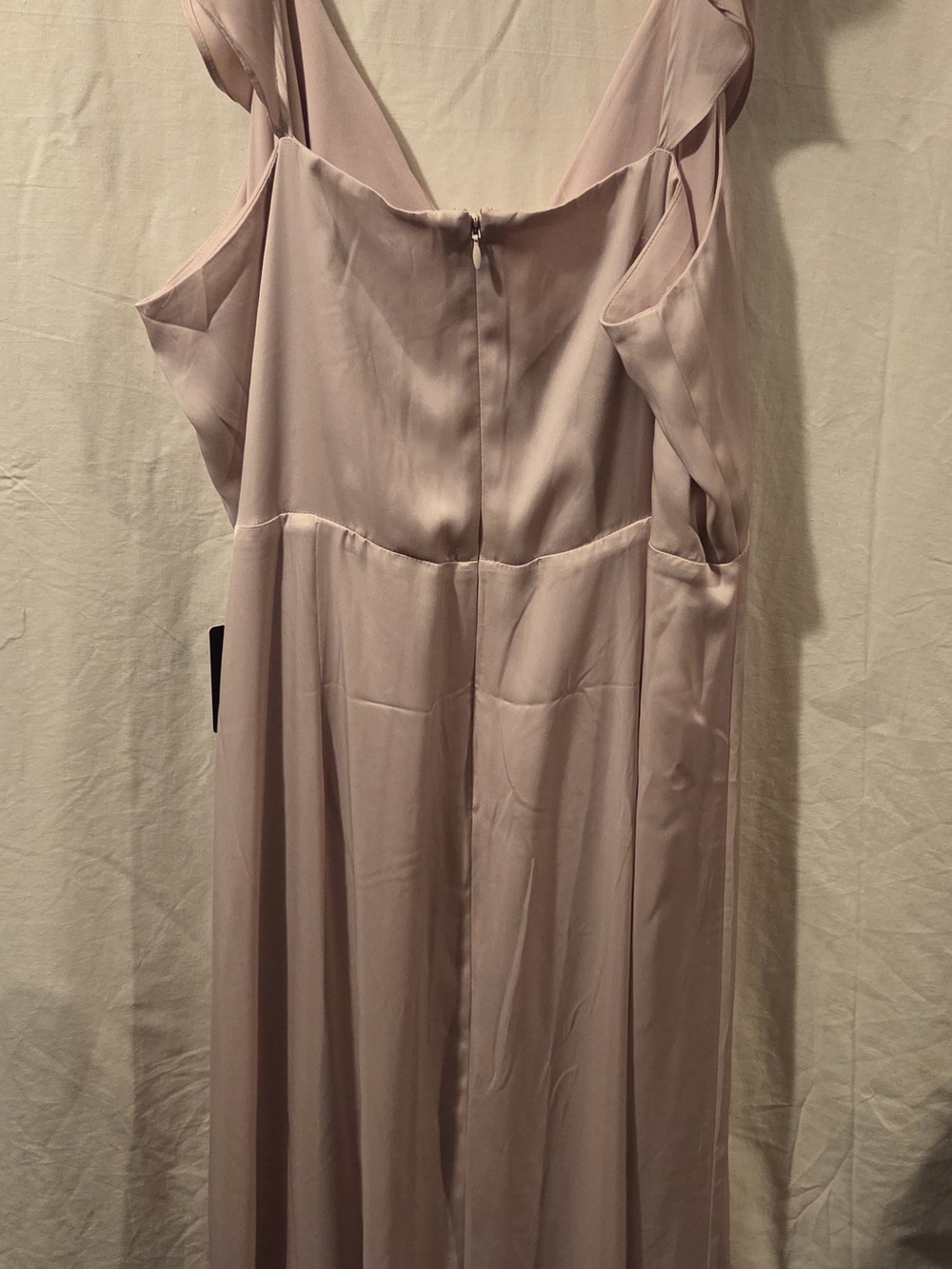 Express Mauve Asymmetrical Cold-Shoulder Satin Dress - Picture 4 of 6